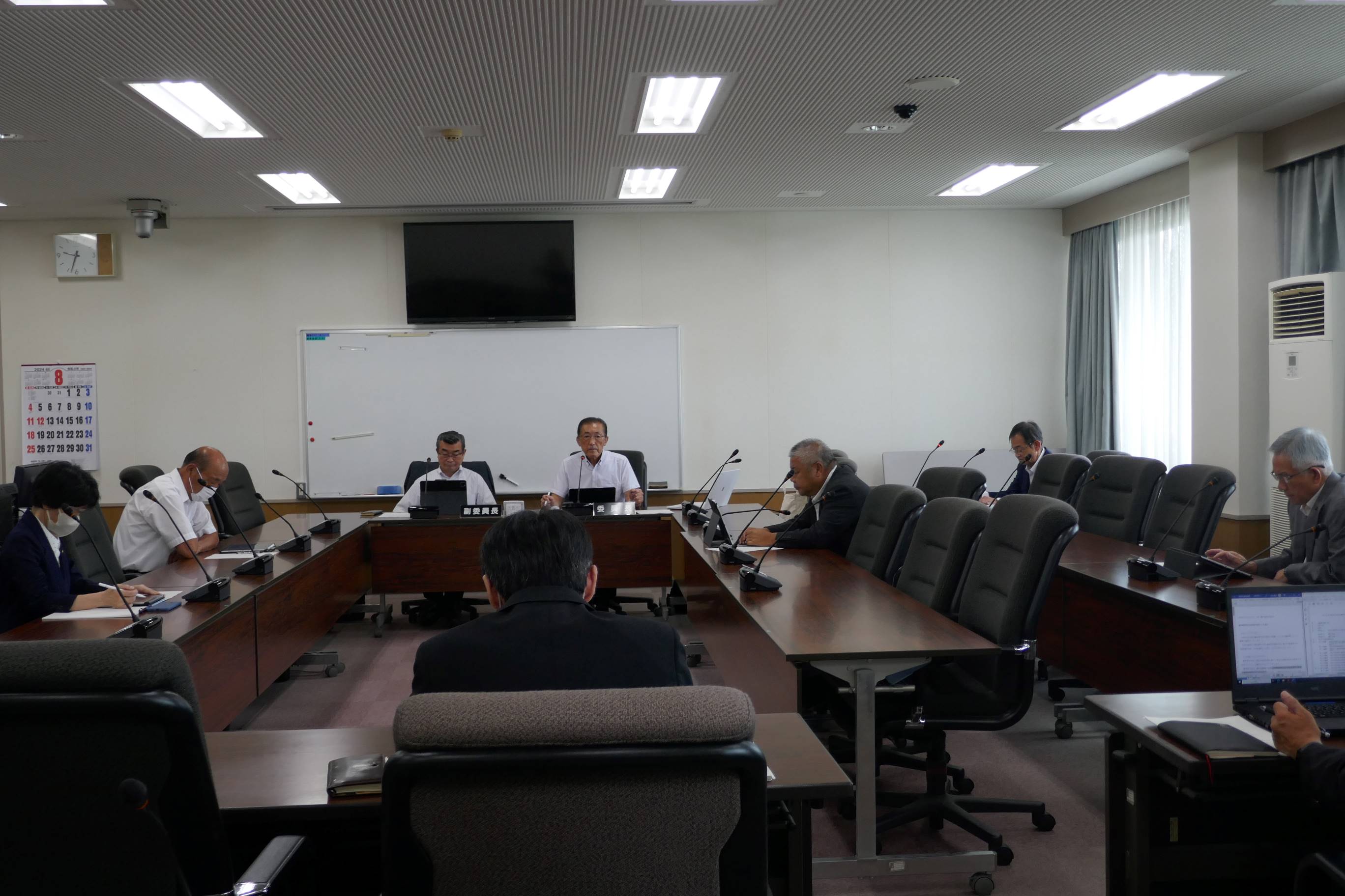 議会トピックス 議会運営委員会で第３回定例会の会期日程を申し合わせました